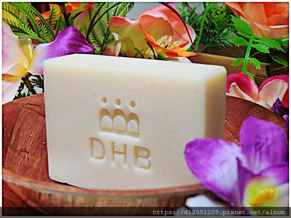 黛裡荷波DHB手工冷壓肥皂檜木精油8.JPG