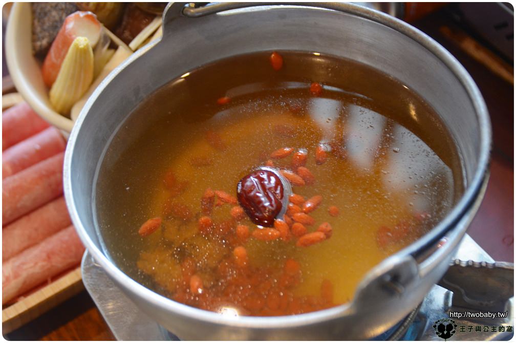 南投埔里餐廳-埔里簡餐美食|樂食府人文茶館-禪風簡約環境裡用餐