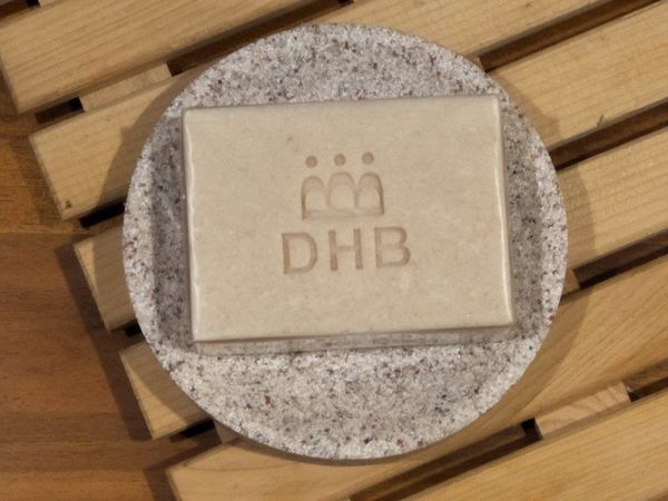 黛裡荷波DHB@九白移瑕皂1