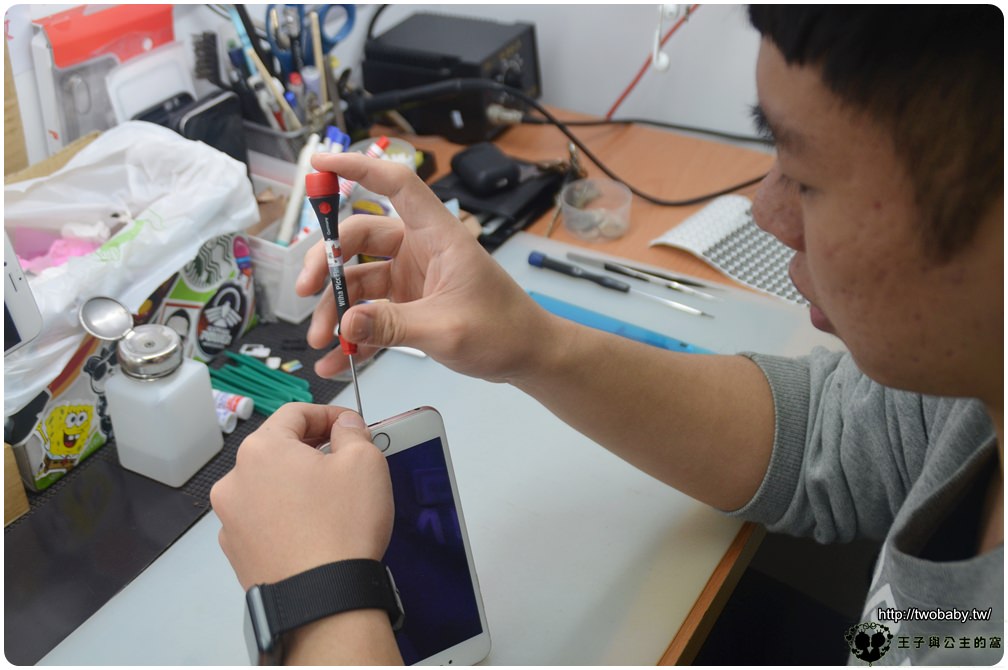 台中北區手機快修|鼎威蘋果專業維修台中進化旗艦店 不管是iPhone維修還是平板電腦都沒問題