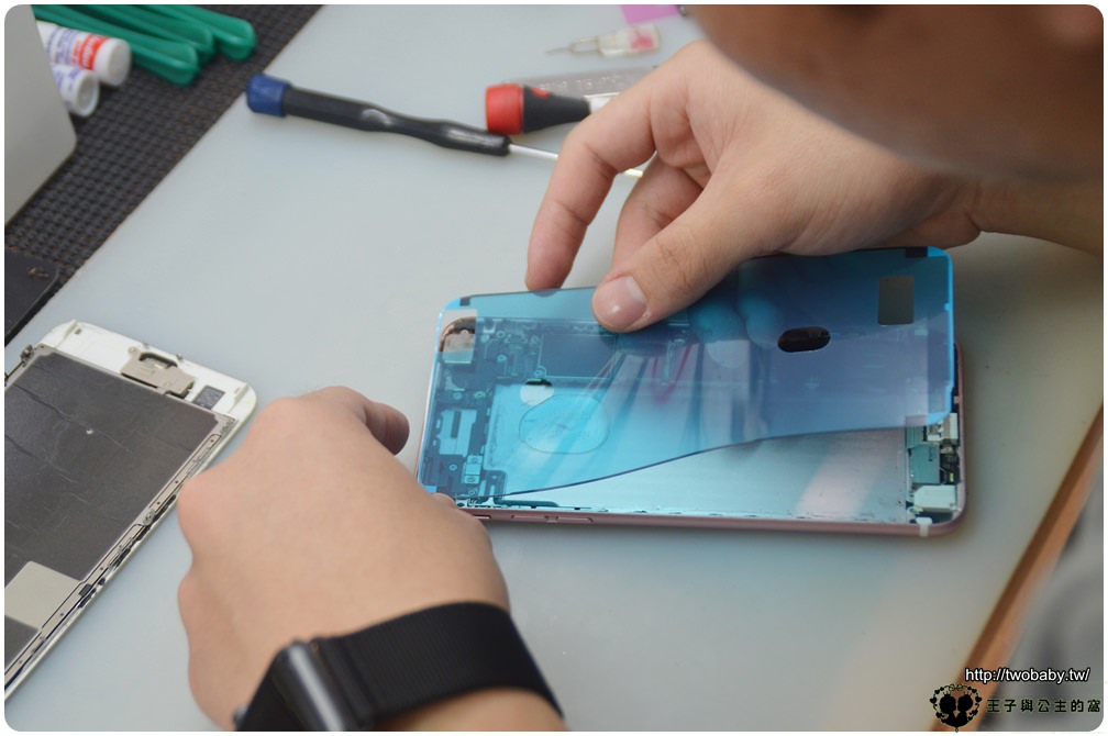 台中北區手機快修|鼎威蘋果專業維修台中進化旗艦店 不管是iPhone維修還是平板電腦都沒問題