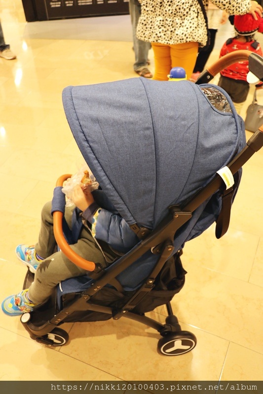 baby fly 拉桿式輕便推車 (47).JPG