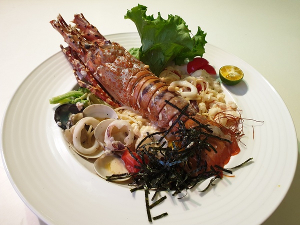 Oyami cafe：【台北西門町】Oyami cafe 義大利麵／下午茶／