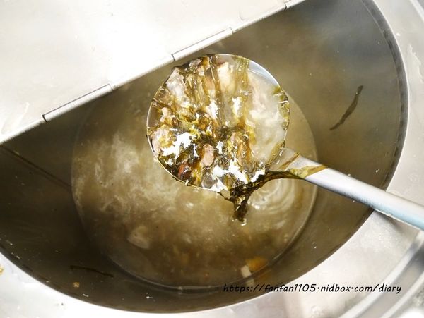 板橋便當【榮華三寶飯惦】#捷運板橋站 #燒臘便當 #三寶飯惦 (2).JPG