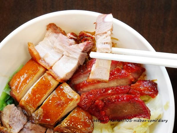 板橋便當【榮華三寶飯惦】#捷運板橋站 #燒臘便當 #三寶飯惦 (12).JPG