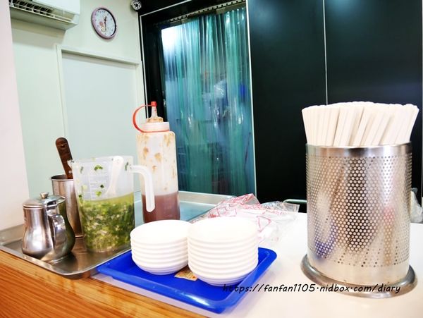 板橋便當【榮華三寶飯惦】#捷運板橋站 #燒臘便當 #三寶飯惦 (9).JPG