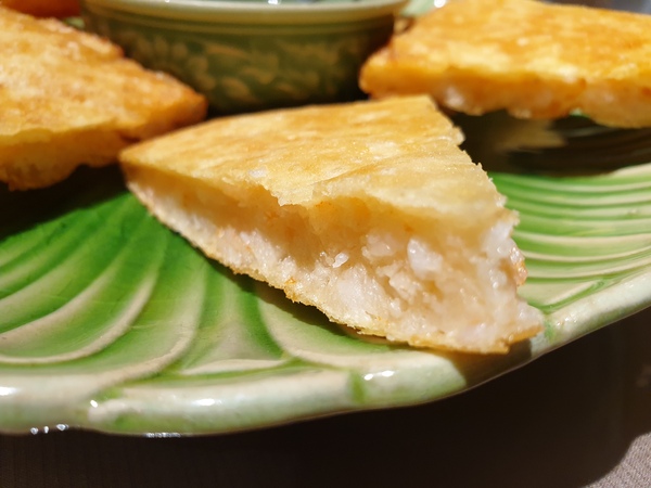 湄南河泰式庭園餐廳： 【台中南屯】湄南河泰式庭園餐廳 泰式料理 泰服試穿