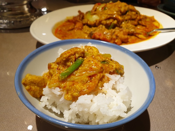 湄南河泰式庭園餐廳： 【台中南屯】湄南河泰式庭園餐廳 泰式料理 泰服試穿