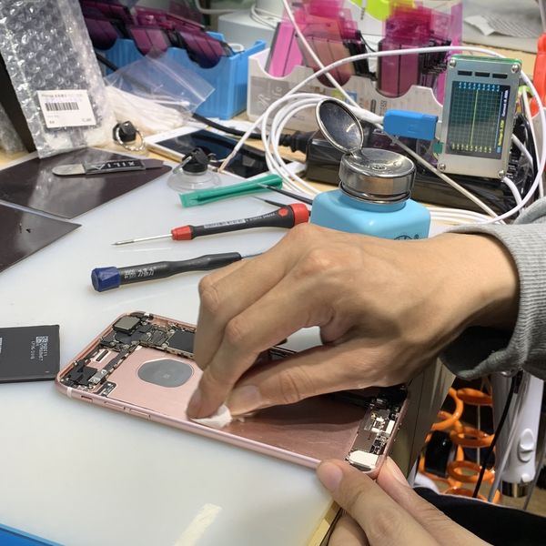鼎威iPhone維修中山店11.jpg
