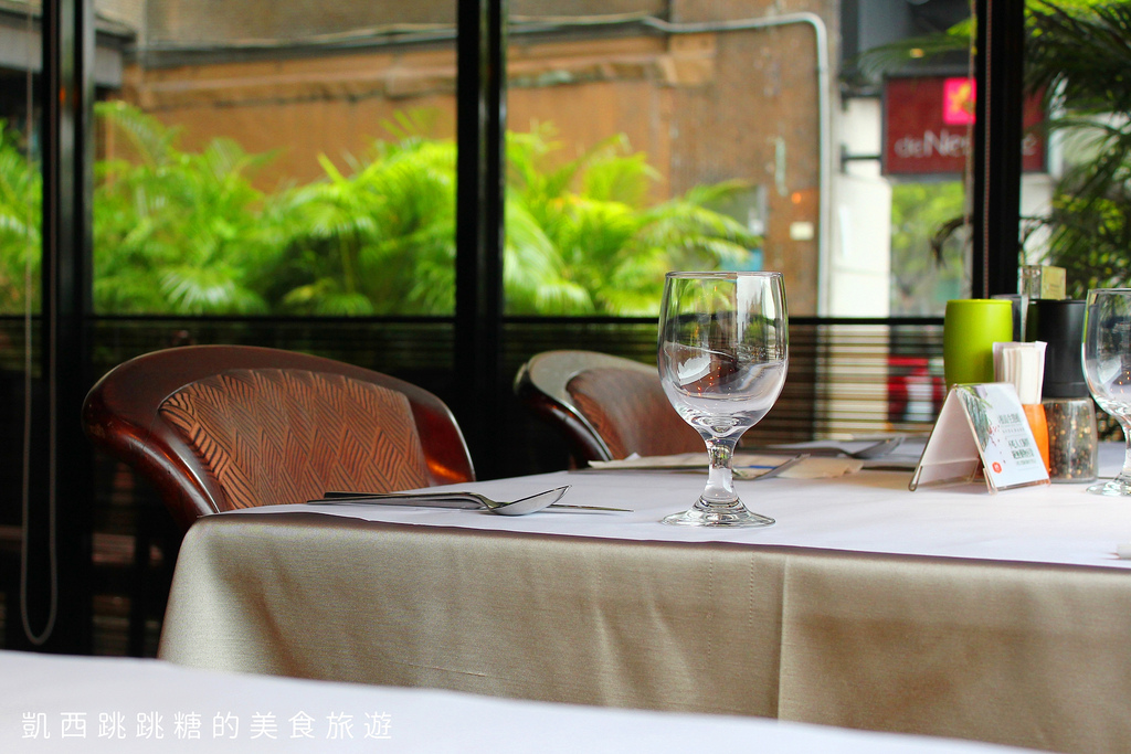 捷運國父紀念館美食 星辰牛排 舒肥牛排 華視291