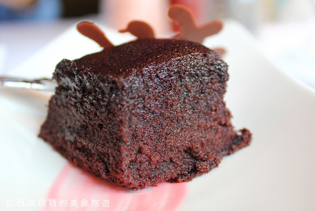 捷運國父紀念館美食 星辰牛排 舒肥牛排 華視351