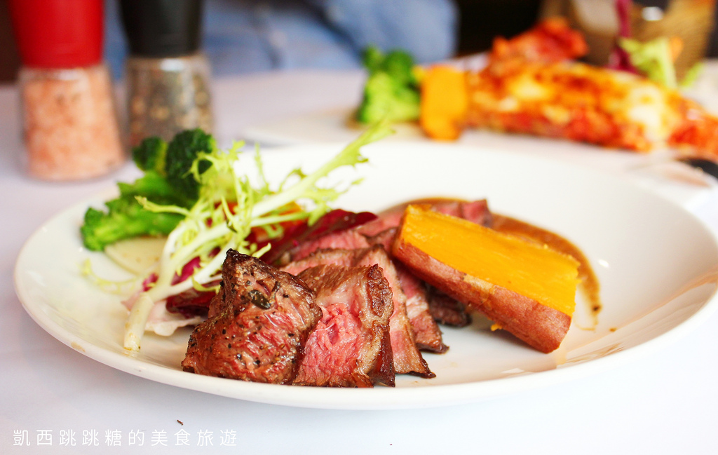 捷運國父紀念館美食 星辰牛排 舒肥牛排 華視241