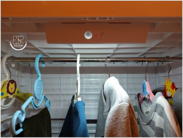 貝格紫外線除菌兒童吊掛衣櫃 (17)