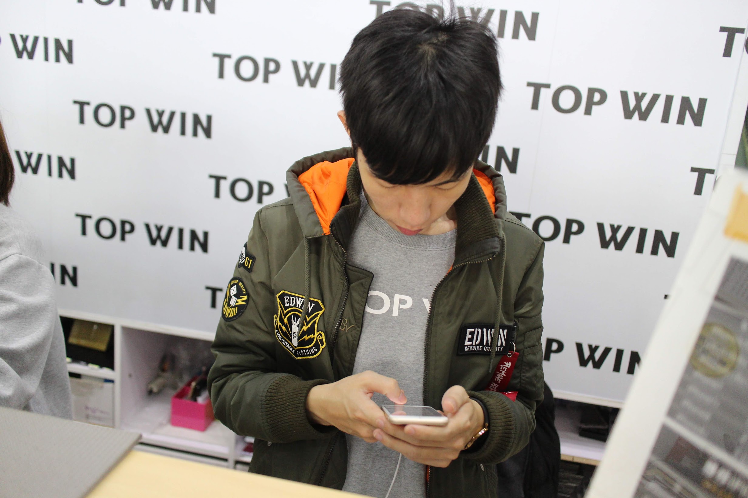 台中鼎威蘋果維修