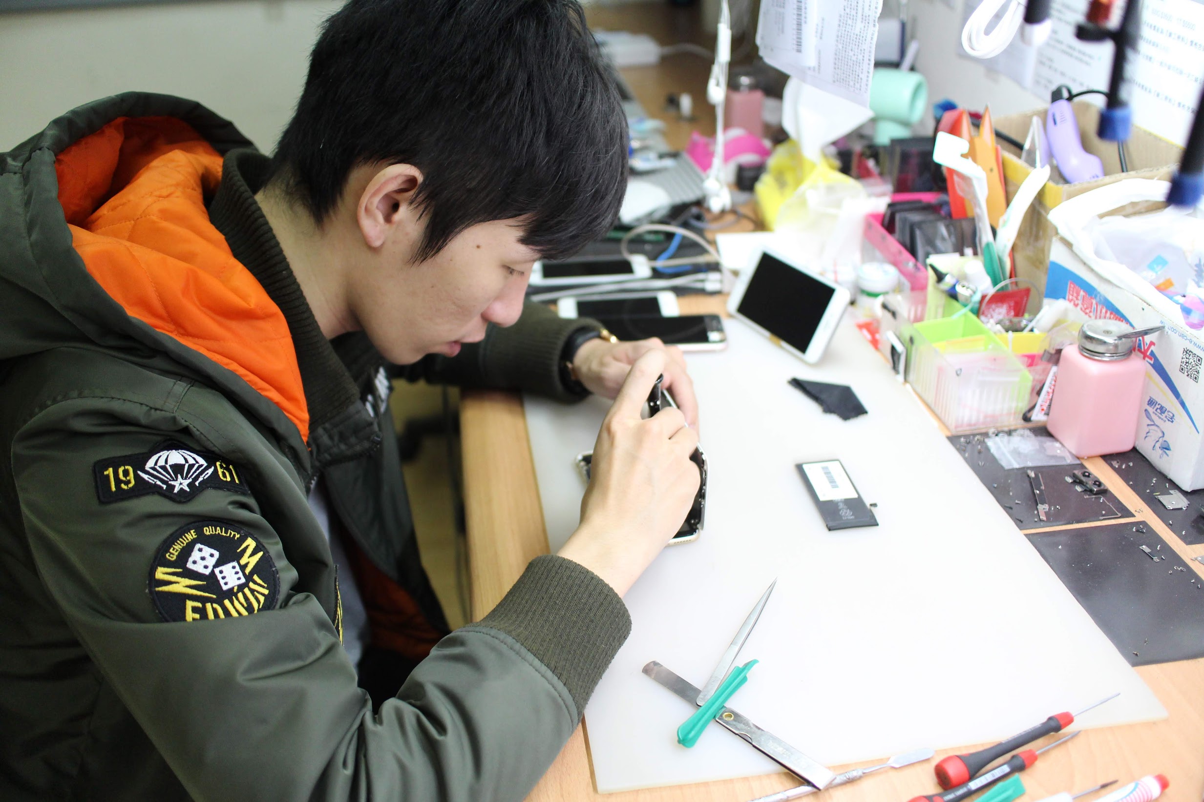 台中鼎威蘋果維修