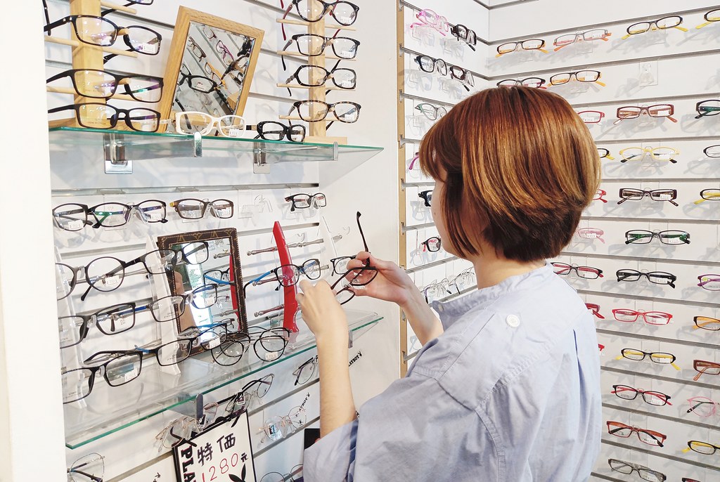 台北中山區陸地眼鏡 台北眼鏡行 太陽眼鏡241