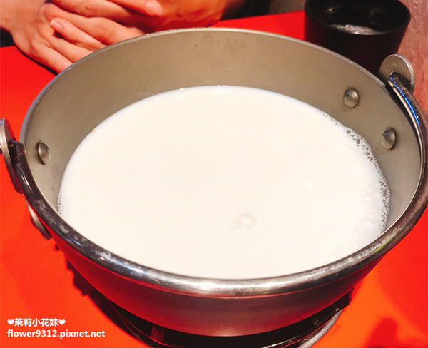 新北三重 嘻涮涮平價特色火鍋 (10).JPG