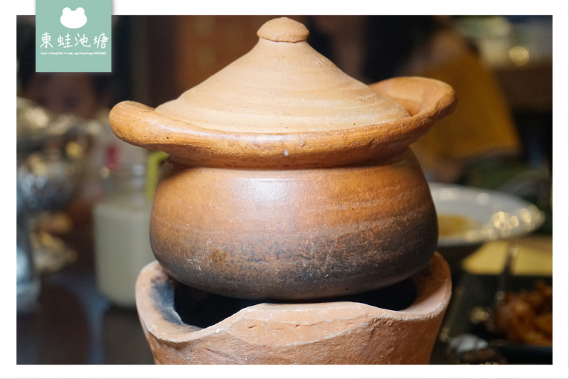 【台中南屯區泰式料理推薦】起源於1995年的泰國菜 自備專屬停車場 泰式傳統服裝體驗 湄南河泰式庭園餐廳