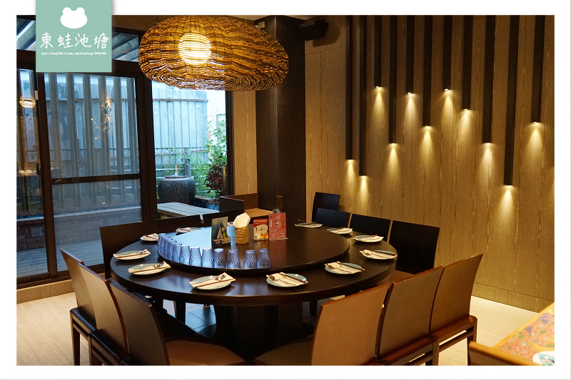 【台中南屯區泰式料理推薦】起源於1995年的泰國菜 自備專屬停車場 泰式傳統服裝體驗 湄南河泰式庭園餐廳