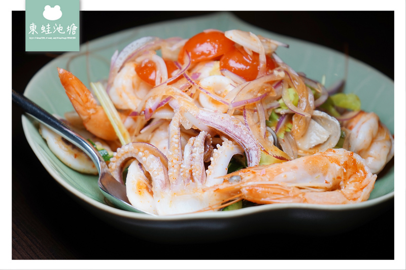 【台中南屯區泰式料理推薦】起源於1995年的泰國菜 自備專屬停車場 泰式傳統服裝體驗 湄南河泰式庭園餐廳