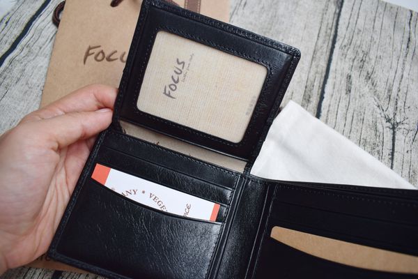 FOCUS義大利原皮男短夾 (6)