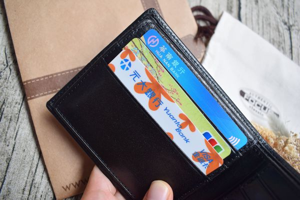 FOCUS義大利原皮男短夾 (11)