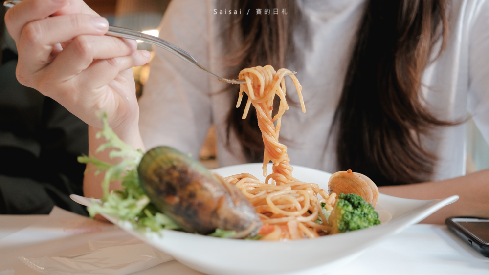 台中西屯牛排 菲菲花園 義式餐廳 聚餐約會 風味美國肋眼牛排 賽的日札-43.png