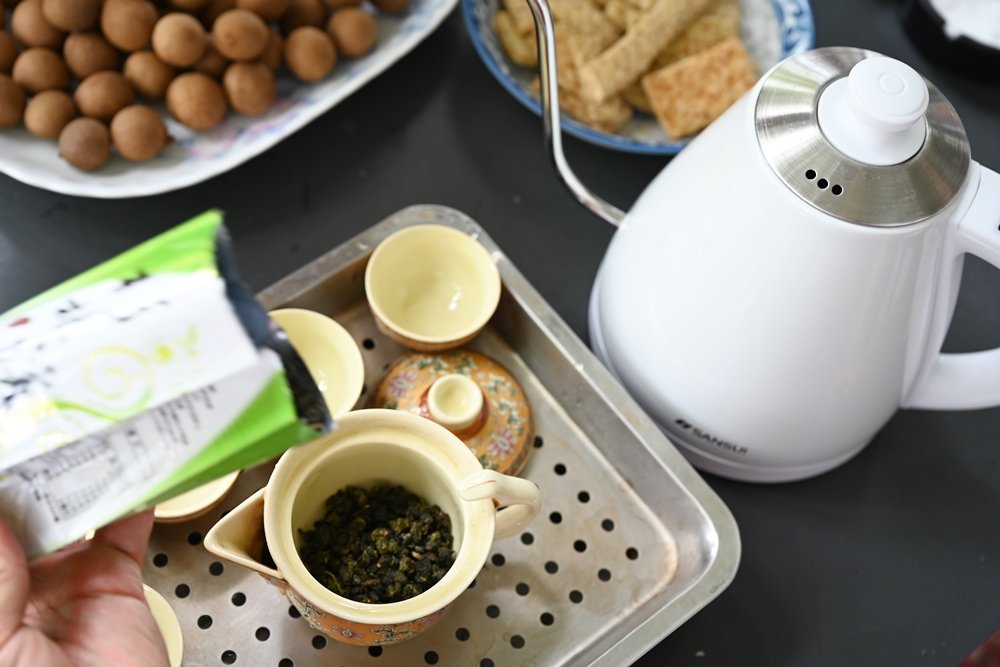 電子溫控手沖細口壺 SWB-29N