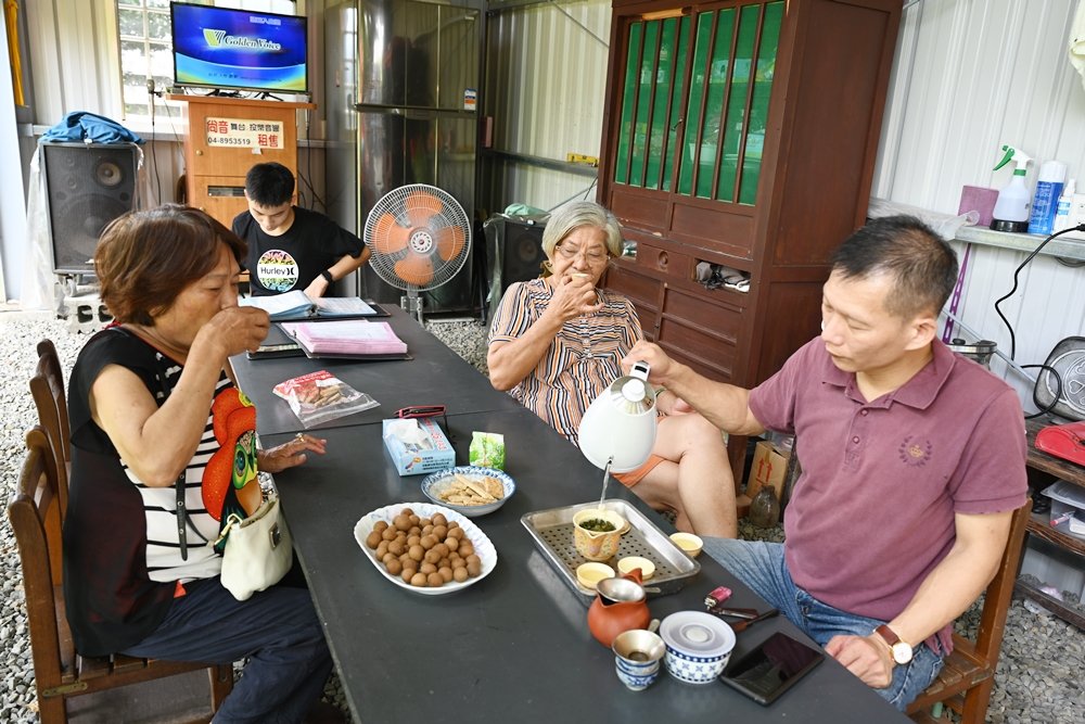 電子溫控手沖細口壺 SWB-29N