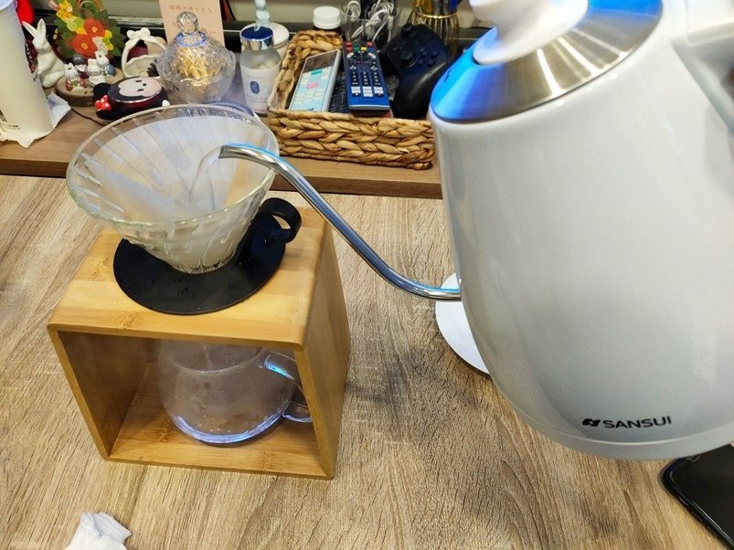 電子溫控手沖細口壺 SWB-29N