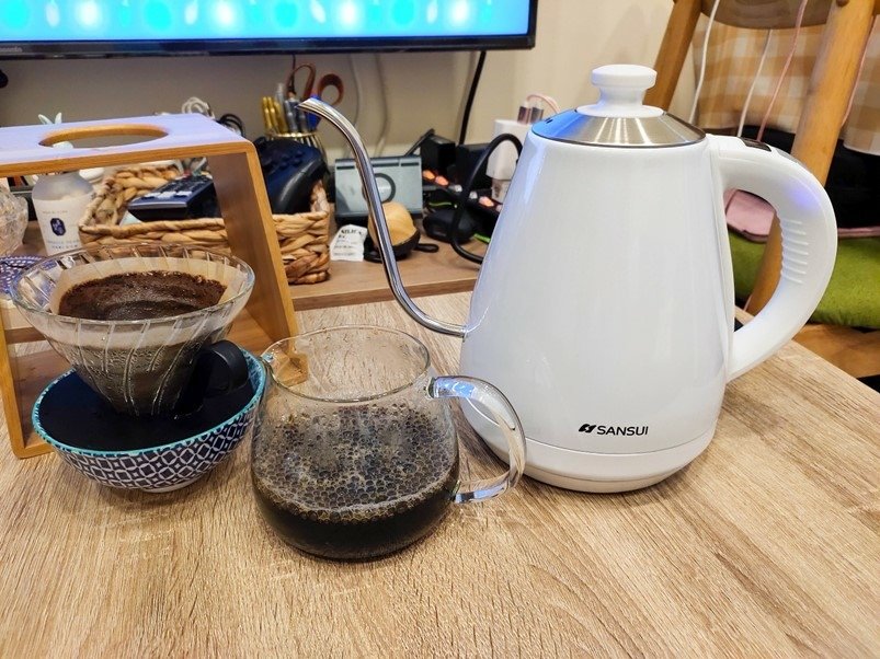 電子溫控手沖細口壺 SWB-29N