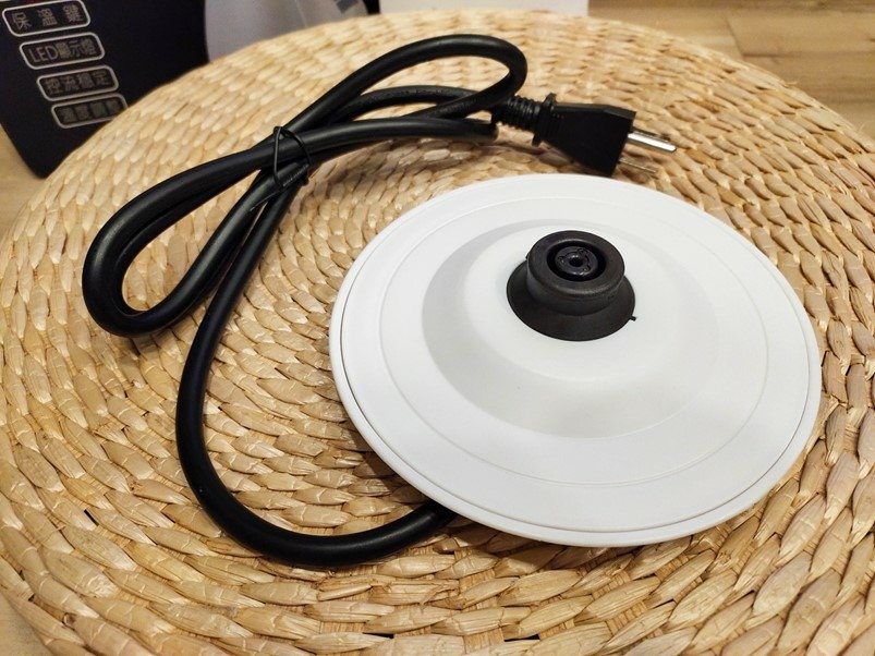 電子溫控手沖細口壺 SWB-29N