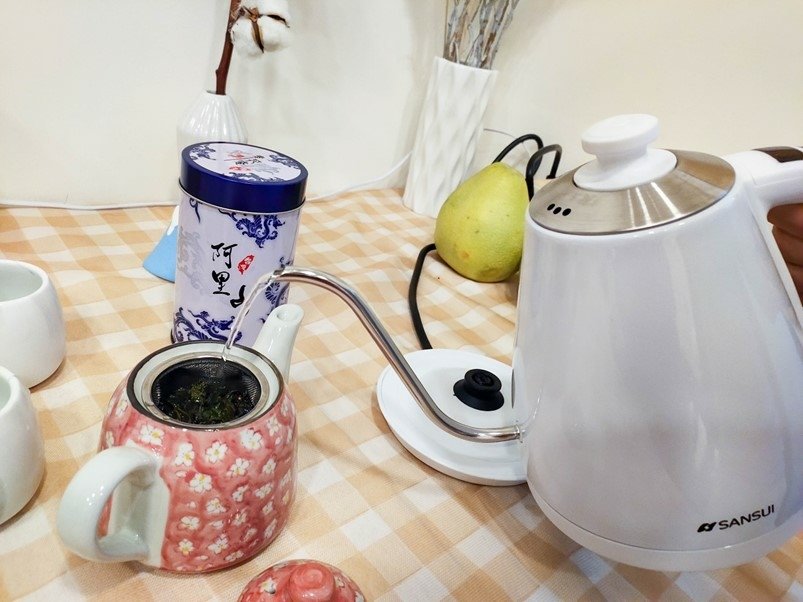 電子溫控手沖細口壺 SWB-29N