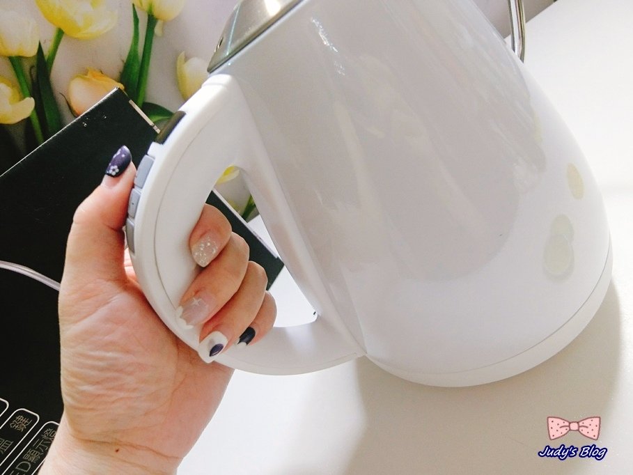 電子溫控手沖細口壺 SWB-29N