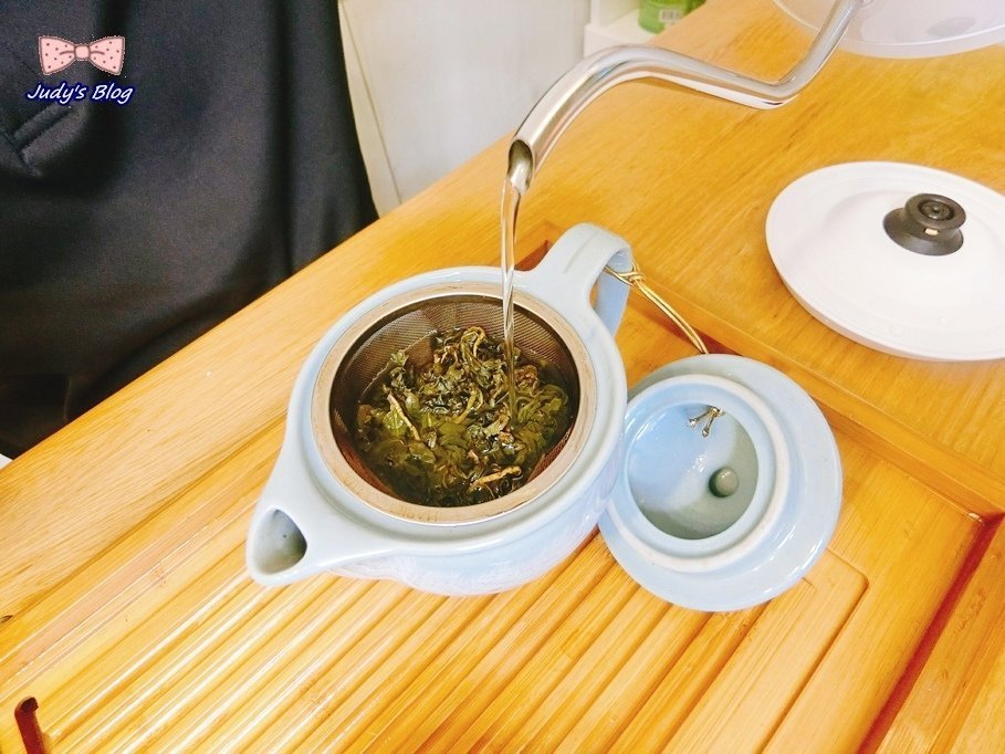 電子溫控手沖細口壺 SWB-29N